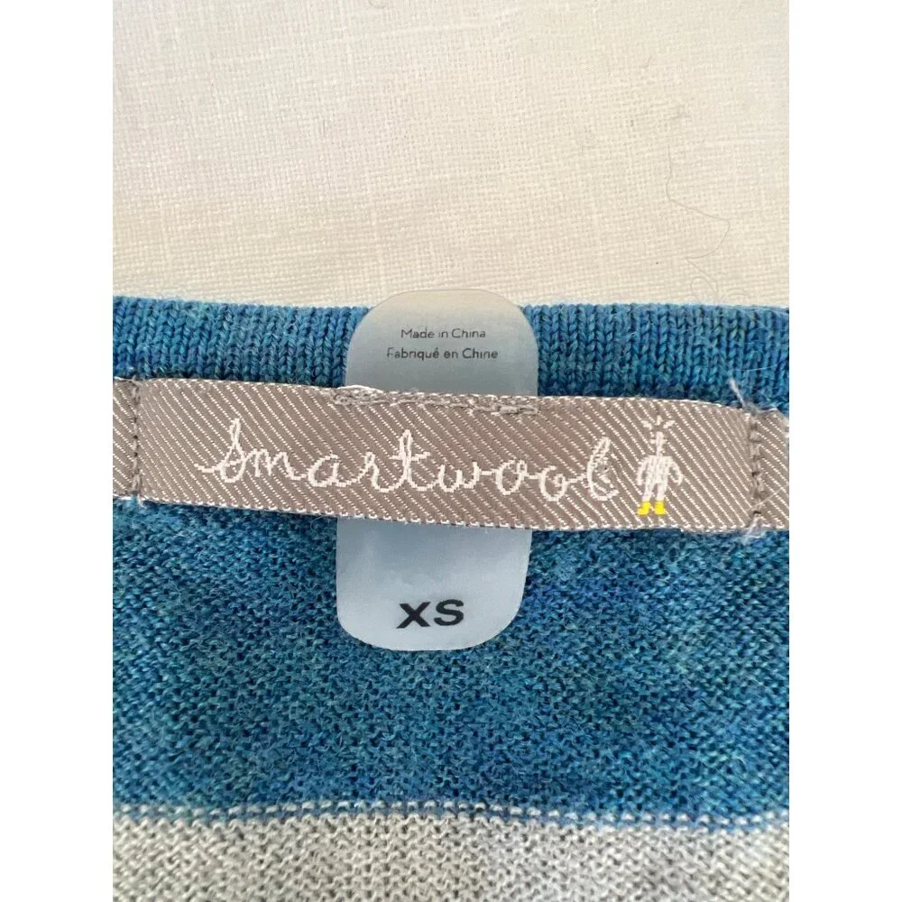 Smarwool size XS merino blend‎ sweater blue gray
